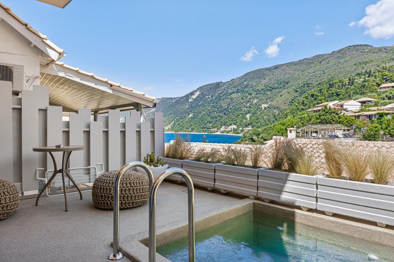 Tellion Suites Ayios Nikitas Ngoại thất bức ảnh