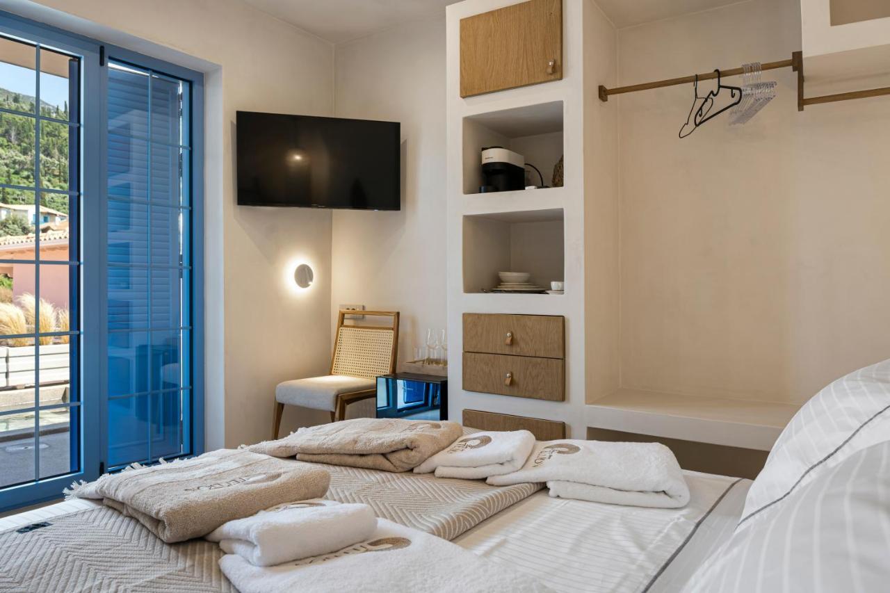 Tellion Suites Ayios Nikitas Ngoại thất bức ảnh